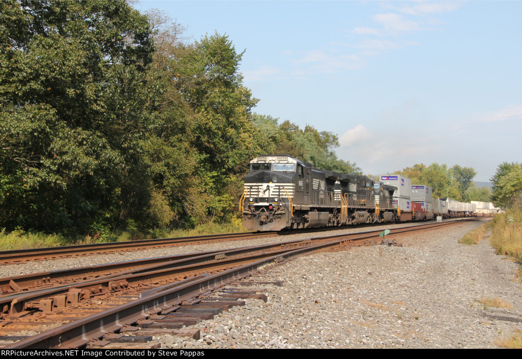 NS 9656 with a westsbond container train at MP143